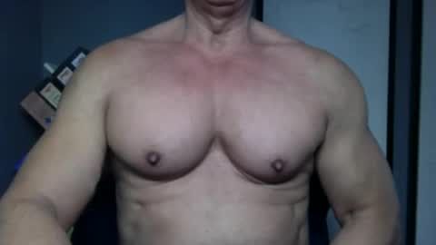 BGDKMUSCLEGUY - SELECTED BY CHATURBATE AS A TOP BROADCASTER FOR 2023 online show from November 16, 2025, 5:18 pm