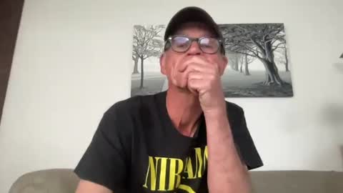 bgrade online show from October 18, 2025, 7:47 pm