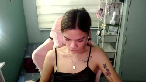 Snapshot of bheefuck52 chatting on May 24, 2026, 5:34 am bhee52 online show from May 24, 2026, 5:34 am