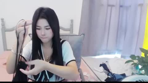 bhzhanglifang online show from June 10, 2026, 1:39 am