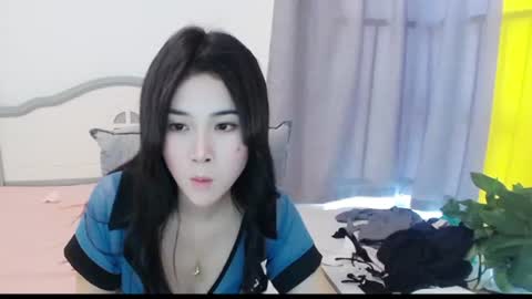 bhzhanglifang online show from June 11, 2026, 2:53 am