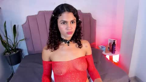 bianca_angel_ online show from November 5, 2025, 8:20 pm