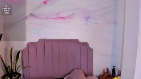 bianca_angel_ online show from November 18, 2025, 8:13 pm