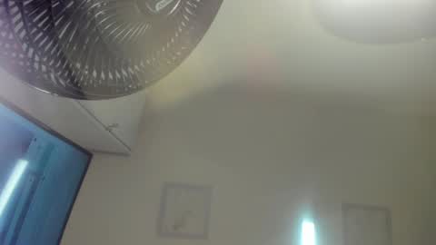 Snapshot of bianca_angel_ chatting on April 14, 2026, 1:22 am bianca_angel_ online show from April 14, 2026, 1:22 am