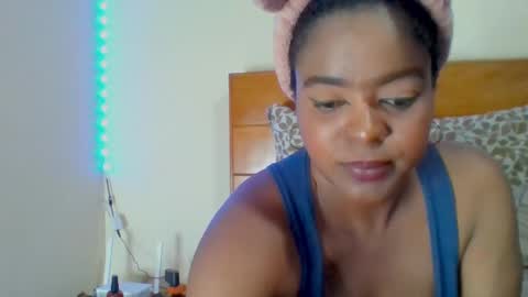 Snapshot of bianca_ebony chatting on January 6, 2025, 1:42 am bianca ebony online show from January 6, 2025, 1:42 am