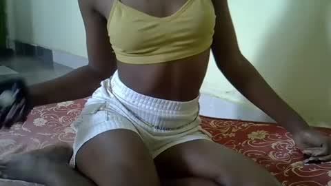 Snapshot of bianca_juicy22 chatting on February 4, 2025, 8:35 am Bianca online show from February 4, 2025, 8:35 am