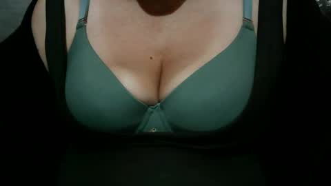 biancasteel online show from April 4, 2026, 10:24 am