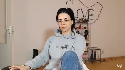 innasugarwild online show from April 15, 2026, 4:36 pm