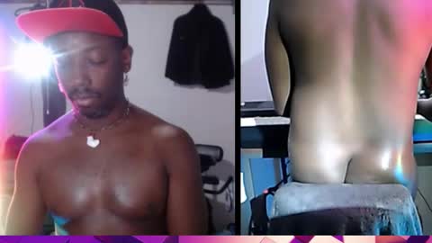 BicepsandFrot online show from November 3, 2025, 12:57 am