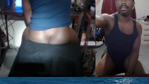 Snapshot of bicepsandfrot chatting on April 1, 2026, 4:13 am BicepsandFrot online show from April 1, 2026, 4:13 am