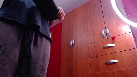 big_niiko online show from December 21, 2025, 3:57 am