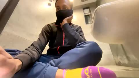 Snapshot of bigasian20177 chatting on January 18, 2025, 10:06 pm Your toy online show from January 18, 2025, 10:06 pm