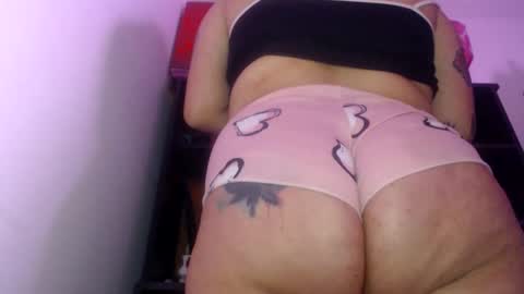 Snapshot of bigass_hot1 chatting on June 2, 2026, 3:03 pm KATERINE online show from June 2, 2026, 3:03 pm