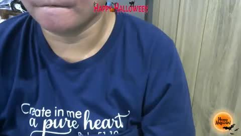 Snapshot of bigboobslyn chatting on November 2, 2025, 1:57 pm bigboobslyn online show from November 2, 2025, 1:57 pm