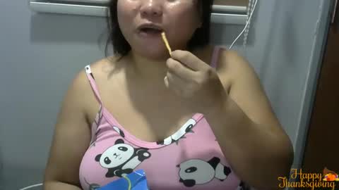 Snapshot of bigboobslyn chatting on November 20, 2025, 3:45 pm bigboobslyn online show from November 20, 2025, 3:45 pm