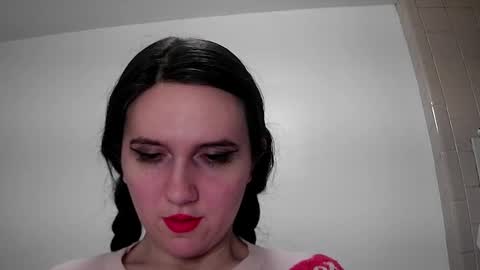 Isabella online show from January 2, 2025, 6:07 am
