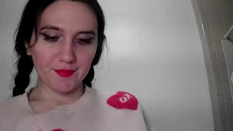 Isabella online show from January 5, 2025, 8:11 am