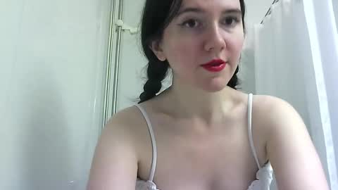 Isabella online show from October 6, 2025, 3:15 am