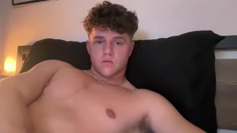 bigbootyburger1 online show from April 26, 2026, 9:45 pm