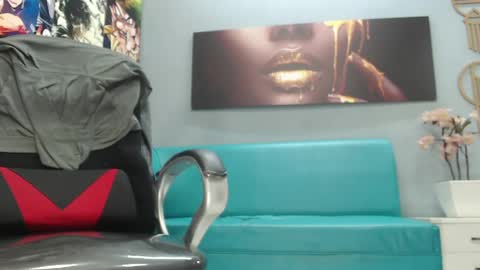 bigcock_hair online show from May 16, 2026, 12:40 am