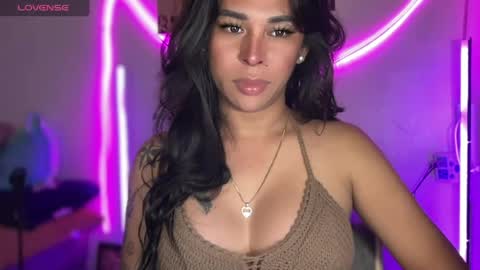 queen amanda online show from June 23, 2026, 6:44 am