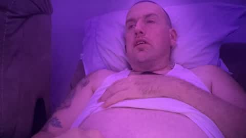 Snapshot of bigcocksuckingslut chatting on December 6, 2024, 1:40 am bigcocksuckingslut online show from December 6, 2024, 1:40 am