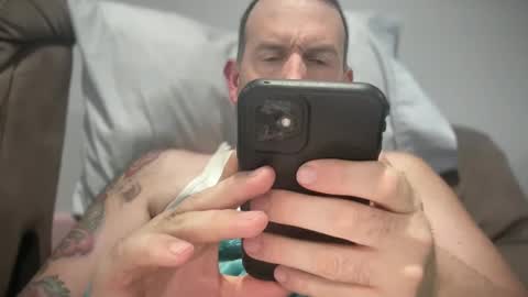 Snapshot of bigcocksuckingslut chatting on December 27, 2024, 1:43 am bigcocksuckingslut online show from December 27, 2024, 1:43 am