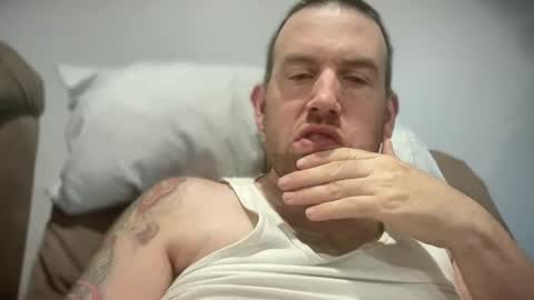 Snapshot of bigcocksuckingslut chatting on December 31, 2024, 1:19 pm bigcocksuckingslut online show from December 31, 2024, 1:19 pm