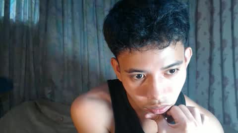 Snapshot of bigcockyummysexjosh chatting on March 26, 2026, 1:44 am bigcockyummysexjosh online show from March 26, 2026, 1:44 am