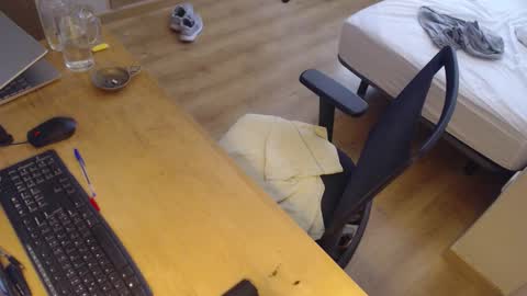 Snapshot of bigcok35spain chatting on September 16, 2025, 9:10 am bigcok35spain online show from September 16, 2025, 9:10 am