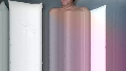 bigdaddy9inchesbig online show from April 20, 2026, 7:48 pm