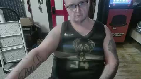 Snapshot of bigdbrillion chatting on February 20, 2026, 7:54 am Darryl online show from February 20, 2026, 7:54 am