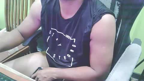 bigdickguyaux online show from April 23, 2026, 6:43 pm