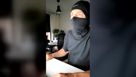 bigdickliker86 online show from May 31, 2026, 6:09 pm