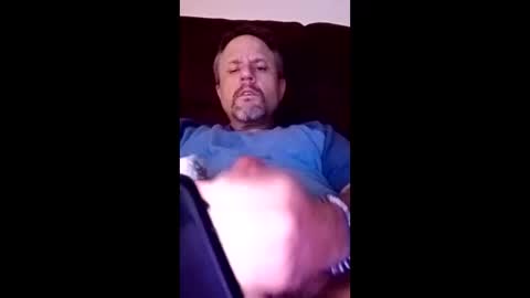 bigdudeg9 online show from May 12, 2026, 4:42 am