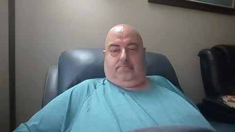 Snapshot of bigfuzzyteddybear chatting on July 6, 2026, 5:15 pm bigfuzzyteddybear online show from July 6, 2026, 5:15 pm