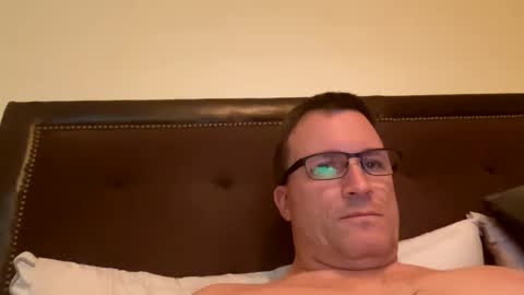 bigger22332233 online show from December 23, 2024, 1:08 am