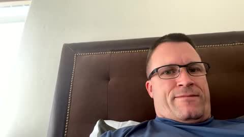 bigger22332233 online show from January 11, 2025, 9:25 pm