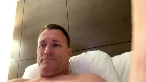 bigger22332233 online show from July 26, 2026, 3:58 am