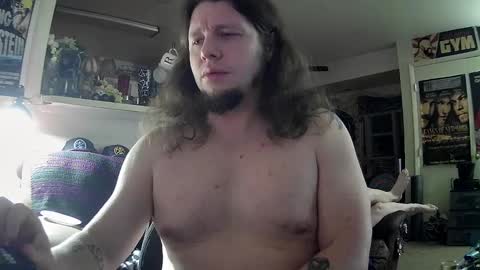 biggerisbetter21 online show from January 21, 2025, 5:38 am