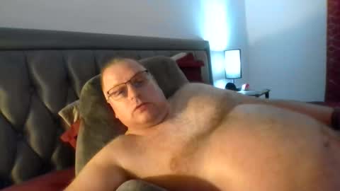 Snapshot of bigguy2014 chatting on May 4, 2026, 10:17 pm bigguy2014 online show from May 4, 2026, 10:17 pm