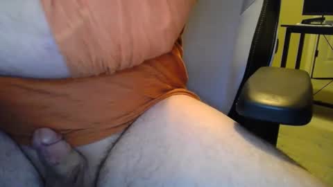 Snapshot of bigguy20221 chatting on December 23, 2024, 6:11 am bigguy20221 online show from December 23, 2024, 6:11 am