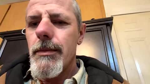 biggymemo69 online show from November 29, 2025, 4:43 pm