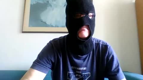 bigincherhot online show from April 14, 2026, 10:21 am