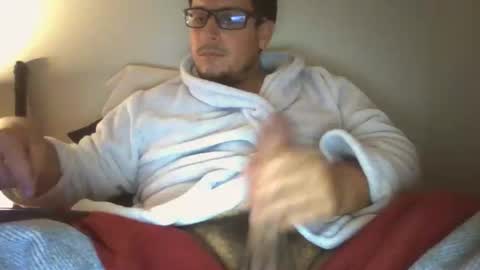 Bigdicbear713 online show from November 5, 2025, 6:24 am