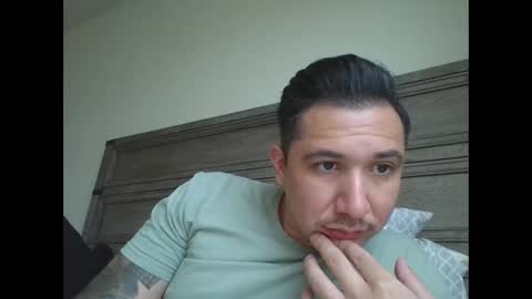 bigjraw2487 online show from November 5, 2025, 10:32 pm