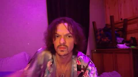 Snapshot of bigkitties69 chatting on December 13, 2024, 5:32 pm Bigkitties online show from December 13, 2024, 5:32 pm