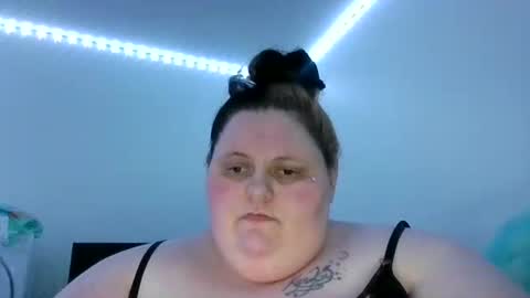 Snapshot of bigmama91 chatting on September 22, 2025, 12:29 pm bigmama91 online show from September 22, 2025, 12:29 pm