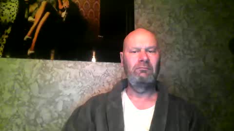 Snapshot of bigmike3339 chatting on January 2, 2025, 4:20 am bigmike3339 online show from January 2, 2025, 4:20 am