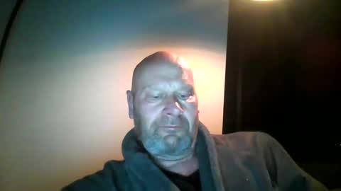 Snapshot of bigmike3339 chatting on February 10, 2025, 5:36 am bigmike3339 online show from February 10, 2025, 5:36 am